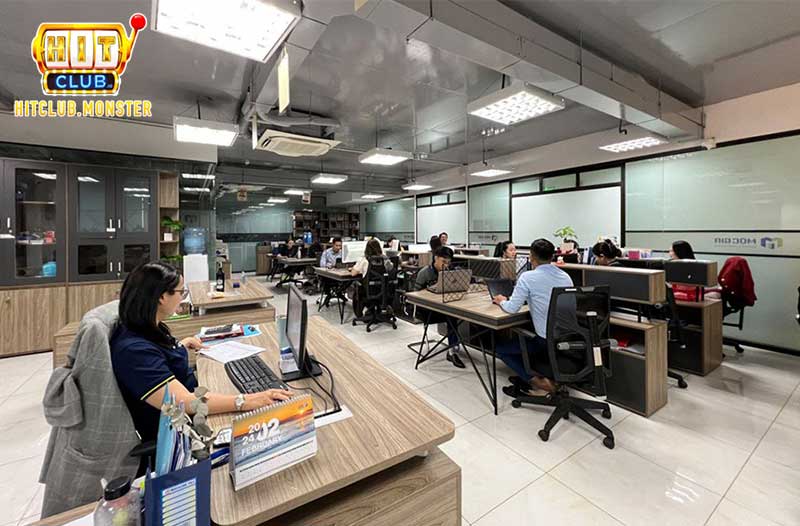 Hình ảnh văn phòng làm việc của đội ngũ Lập trình HitClub.Monster